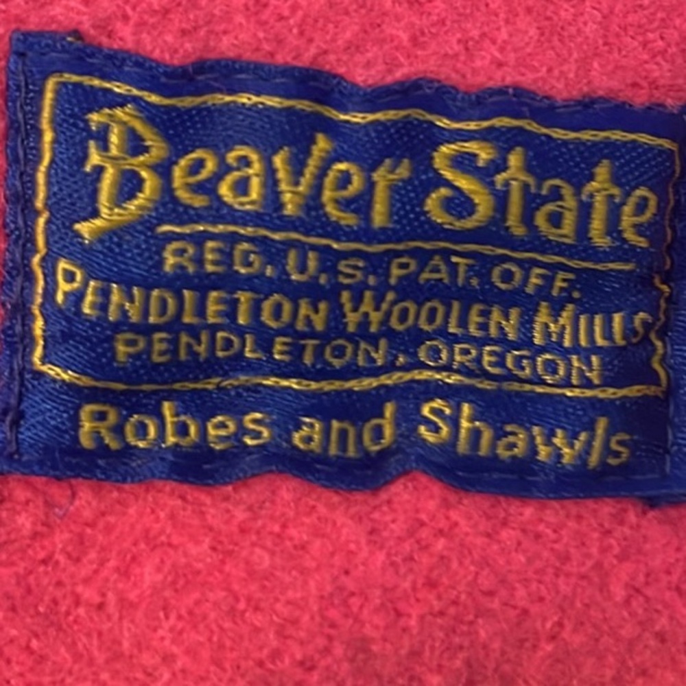 Pendleton Robes and Shawls Blanket w/ 4 Sides Of Fringe VINTAGE - Picture 2 of 7